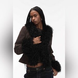Vintage Urban Wear | S/M | Real Leather Brown Jacket with Black Furry detail